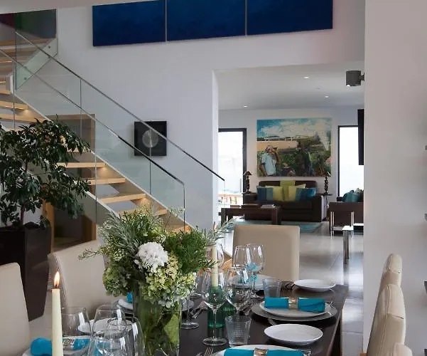 Luxury Ocean Front Villla Calheta (Madeira)