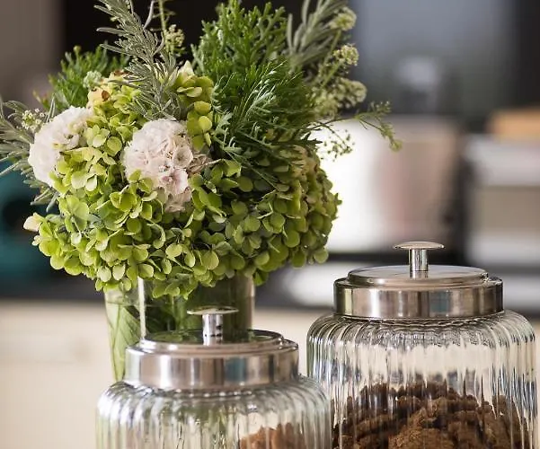 Luxury Ocean Front Villla *