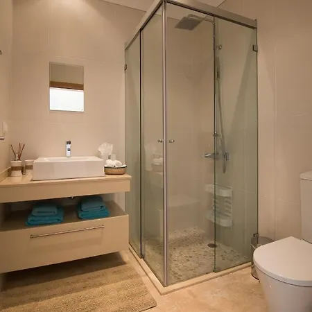 Luxury Ocean Front Villla Кальета