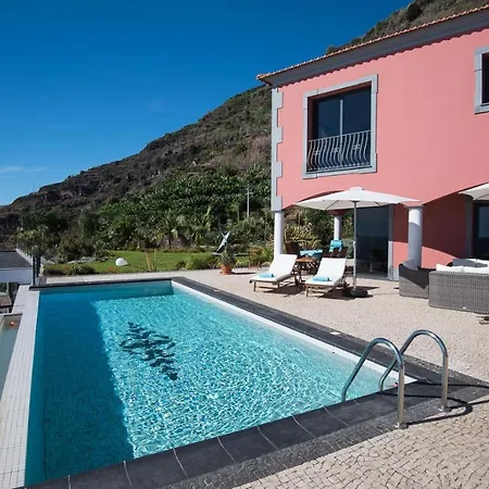 Luxury Ocean Front Villla Βίλα *