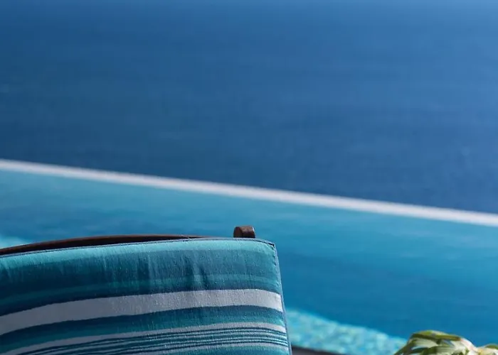 Luxury Ocean Front Villla فيلة